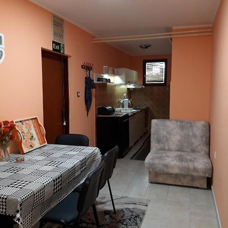 Apartment Nela Ni 외부 사진